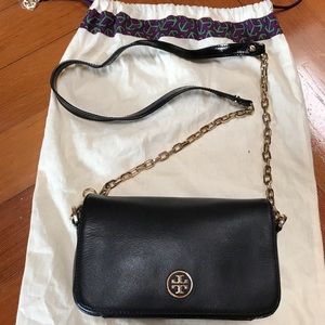 100% Authentic Tory Burch Black Robinson Purse
